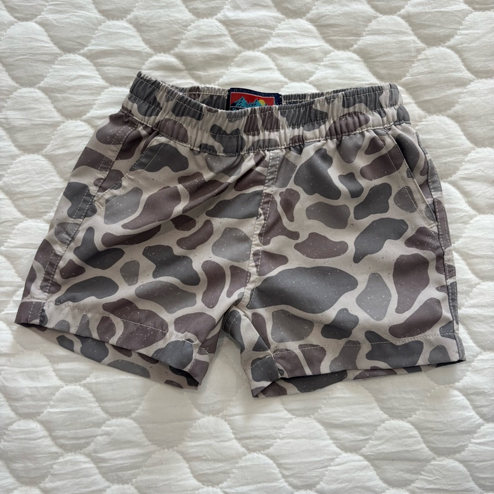 Burlebo Camo Shorts